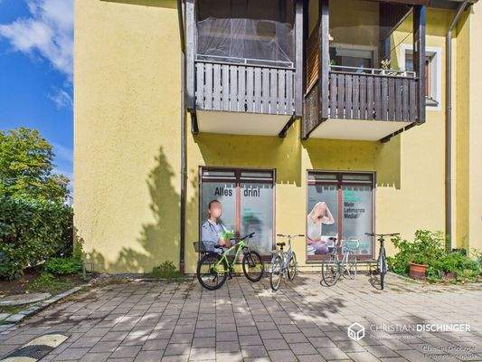 CAM01869G0-PR0269-STILL018