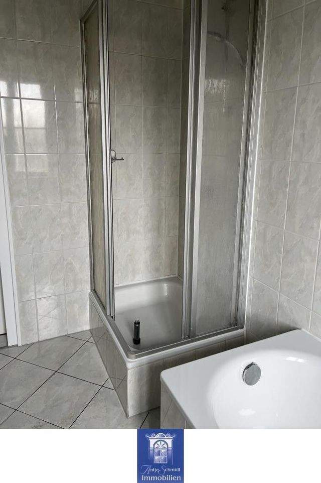 Ihre neues Zuhause mit vorteilhafter Raumaufteilung und viel Grün! - Photo 3