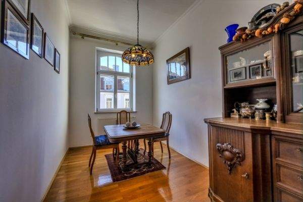 Büro / Essen Bild 2