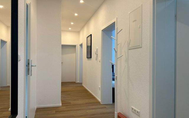 4 Wohnen auf Zeit in Stuttgart Obertürkheim Wohnung 2.jpeg