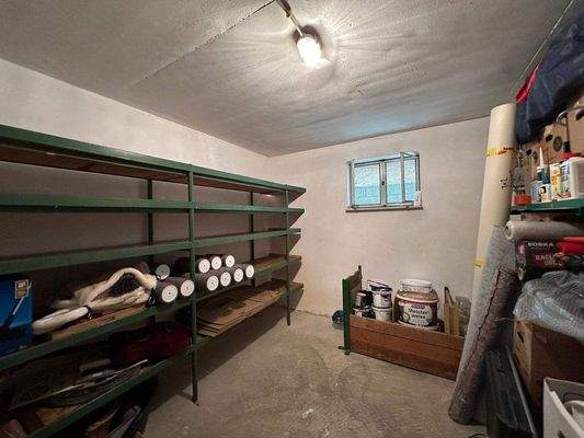 36 Abstellraum KG.jpg