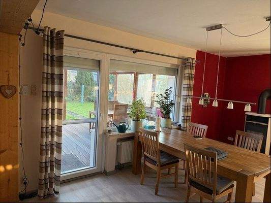 Esszimmer mit Terrasse