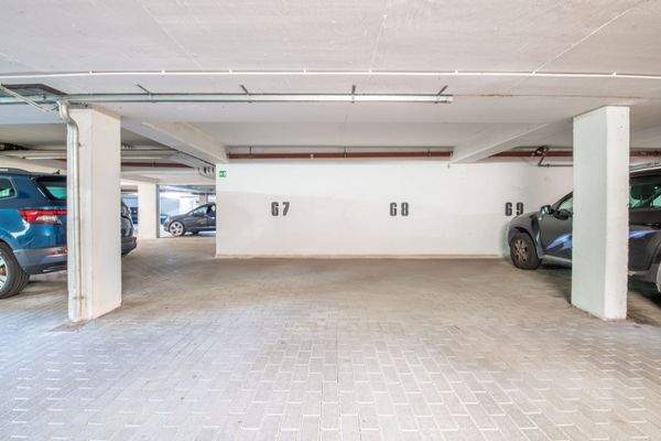 Tiefgaragen Stellplatz