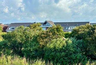 Direkt hinter dem Deich