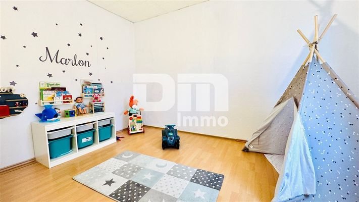 OG WE2 Kinderzimmer / Schlafzimmer 1