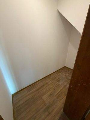 Kleine Abstellkammer