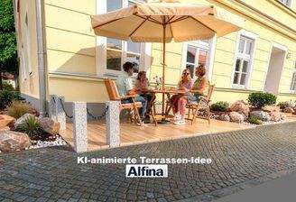 Kleine Südterrasse vor dem Haus