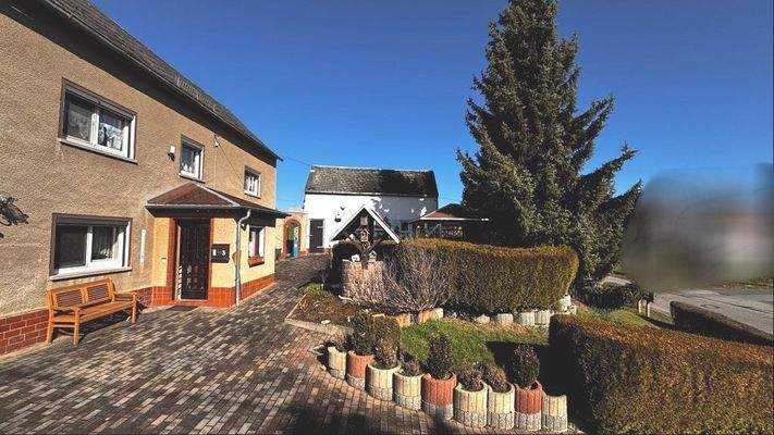 Ansicht mit Nebengelass