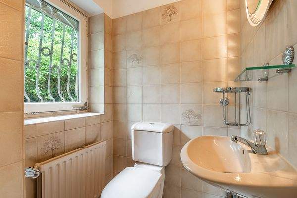 Hummelsbüttel-Einfamilienhaus-auf-großzügigem-Grundstück-in-begehrter-Lage-25