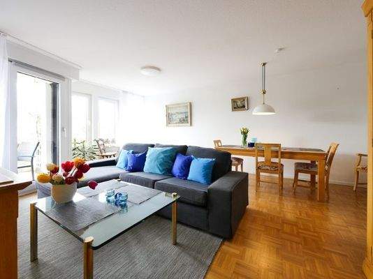 122 1 Wohnzimmer Couch (1 von 1)