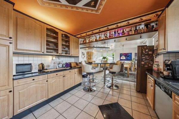 Küche Hauptwohnung EG