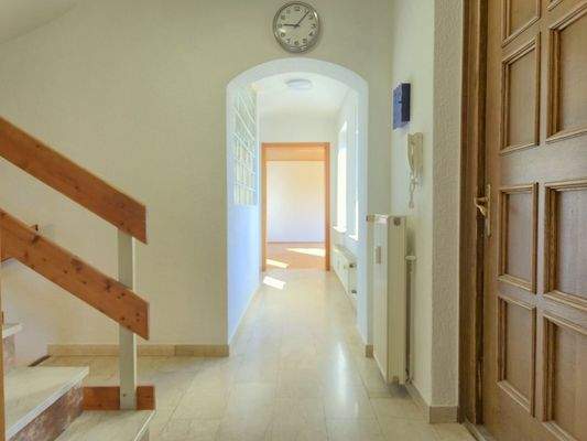 Ground floor: Entrance area