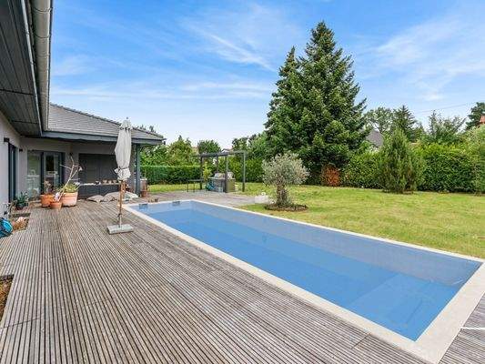 Terrasse und Pool_2