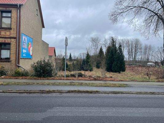 Dzg. Nachbargrundstück