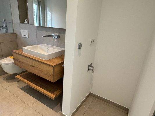 Bad mit Stellplatz Waschmaschine