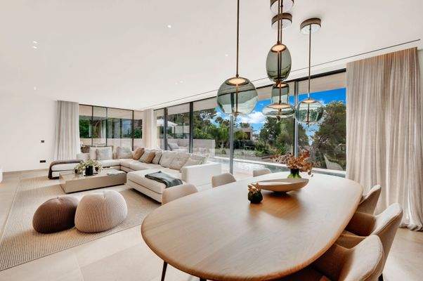 Dining and living area in villa in Portals Nous