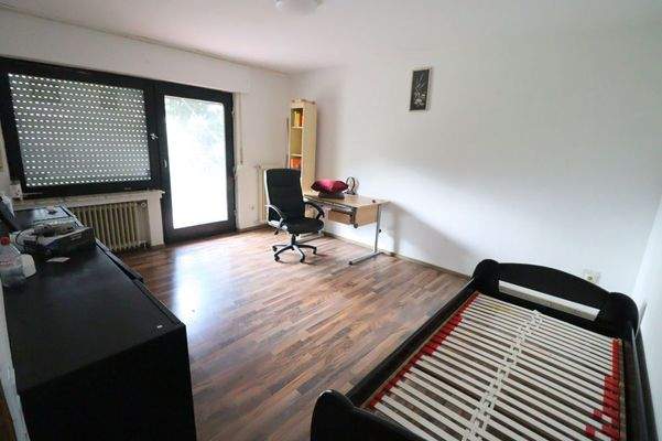 Schlafzimmer 1 Gartengeschoss