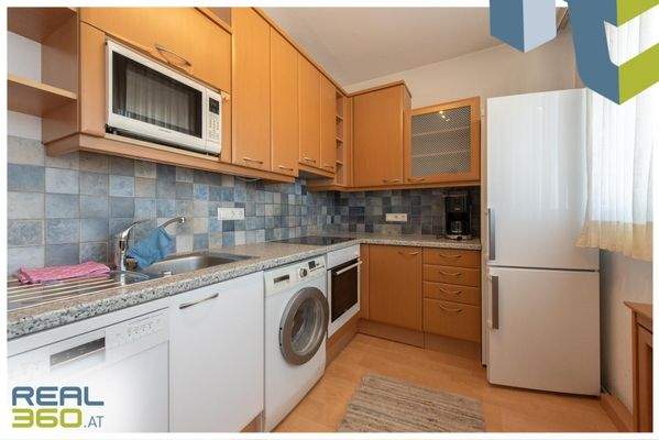 Küche mit allen Geräten (inkl. Waschmaschine)
