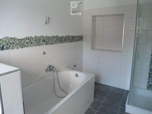 WE, 1. OG, Hauptbadezimmer (1)