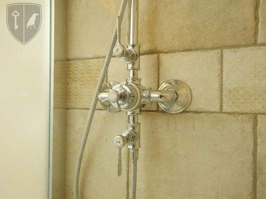  AXOR-ARMATUR in der DUSCHE