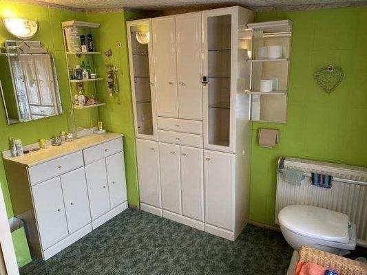 Bad mit Dusche im DG