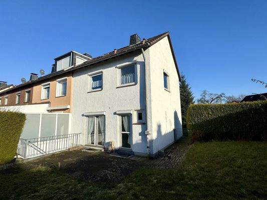 Rückansicht mit Terrasse