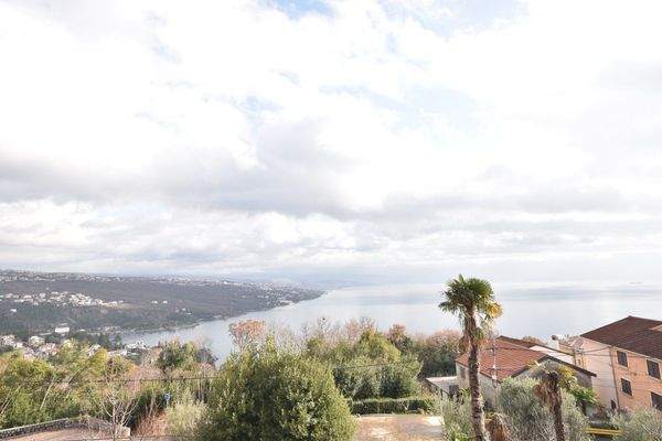 Schöne alte italienische Kapitänsvilla mit  traumhaften Meerblick Kauf Opatija Kroatien