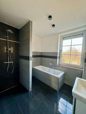 Familienbad mit WellnessDusche