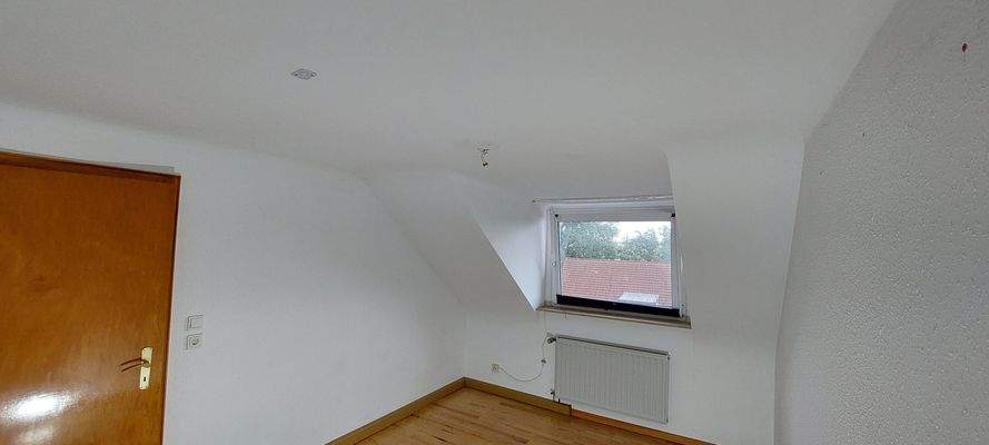 DG Raum 3 (Gartenseite, 1. Foto)