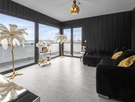 Zimmer 1.OG mit Weitblick.jpg