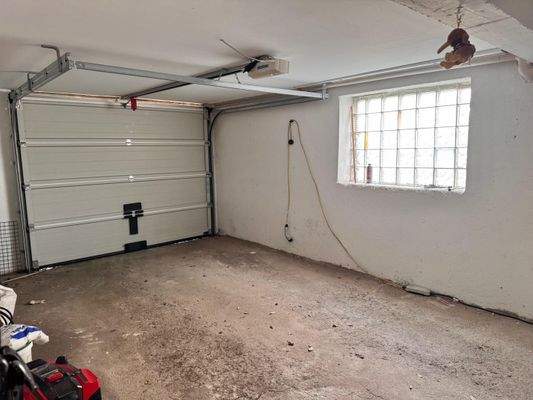 Garage im KG
