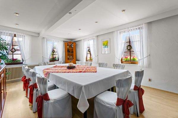 Separates Speisezimmer 1. OG