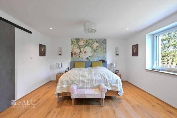 UG Master Schlafzimmer