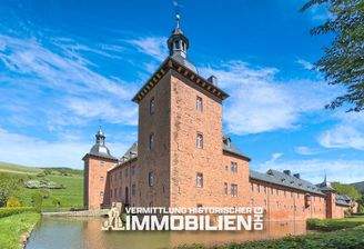 Schloss Adolfsburg mit Park