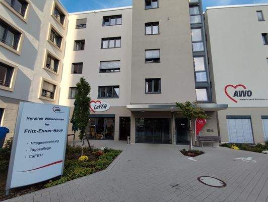 Fritz Esser Haus Eingang Cafetreia