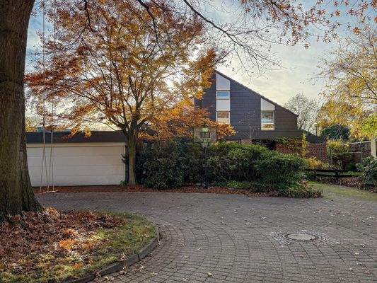 Immobilie mit Doppelgarage