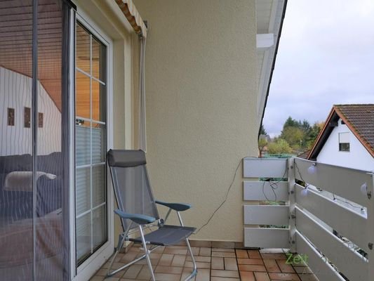 überdachter Balkon zum Garten