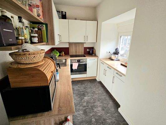 Küche inklusive moderner Einbauküche