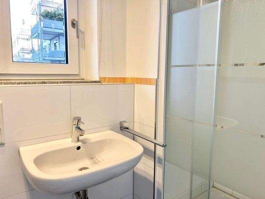 Badezimmer Ansicht 2