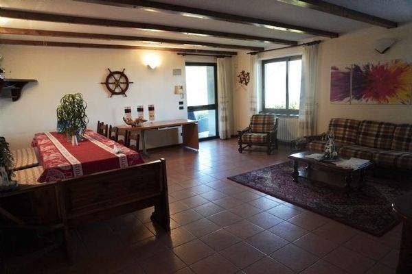 eines der vielen Wohnräume