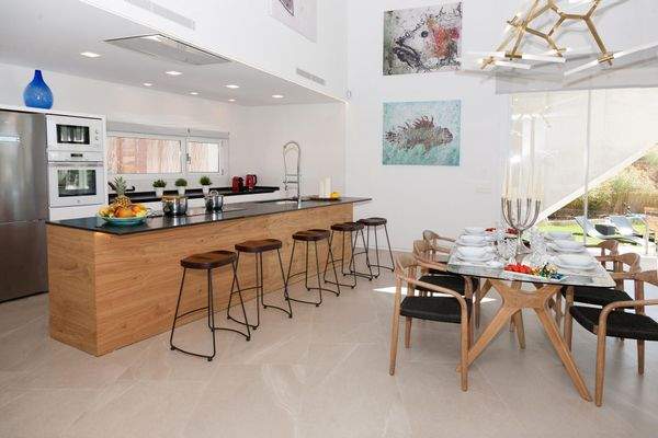 a1dfaf0e-8b68-4a14-b6db-b9453f8a5c5d