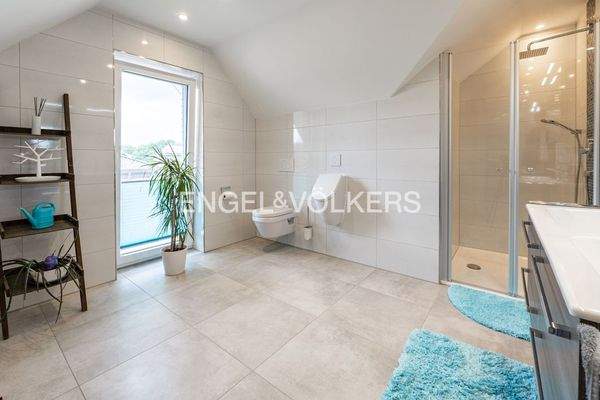 Badezimmer im Dachgeschoss