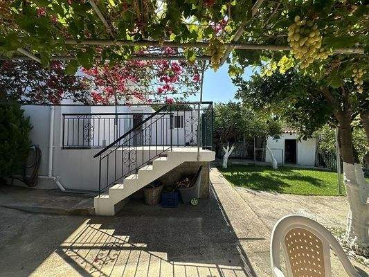 Kreta, Amnatos: Traditionelles Landhaus zu verkaufen
