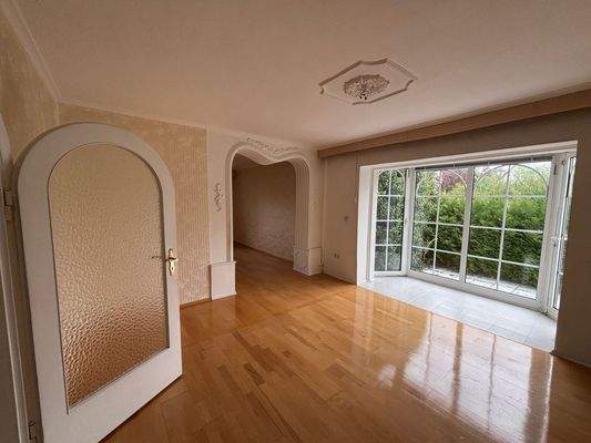 Wohnzimmer mit Wintergarten