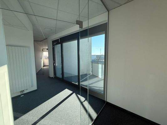 Büro + Balkon