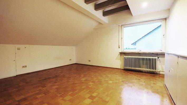 Das große Kinderzimmer im Dachgeschoss