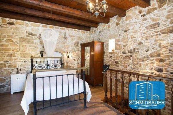 Kreta, Sivas: Traditionelles Steinhaus mit Swimmingpool