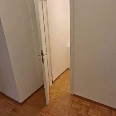 kleine Abstellkammer