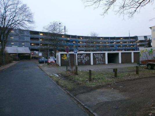 Zufahrt zum Garagenhof