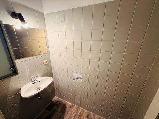 20 Gäste WC:Waschmaschine